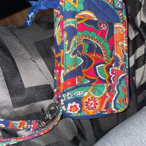 Vera Bradley Navy Multicolor Paisley Wristlet Wallet - Picture 2 of 3